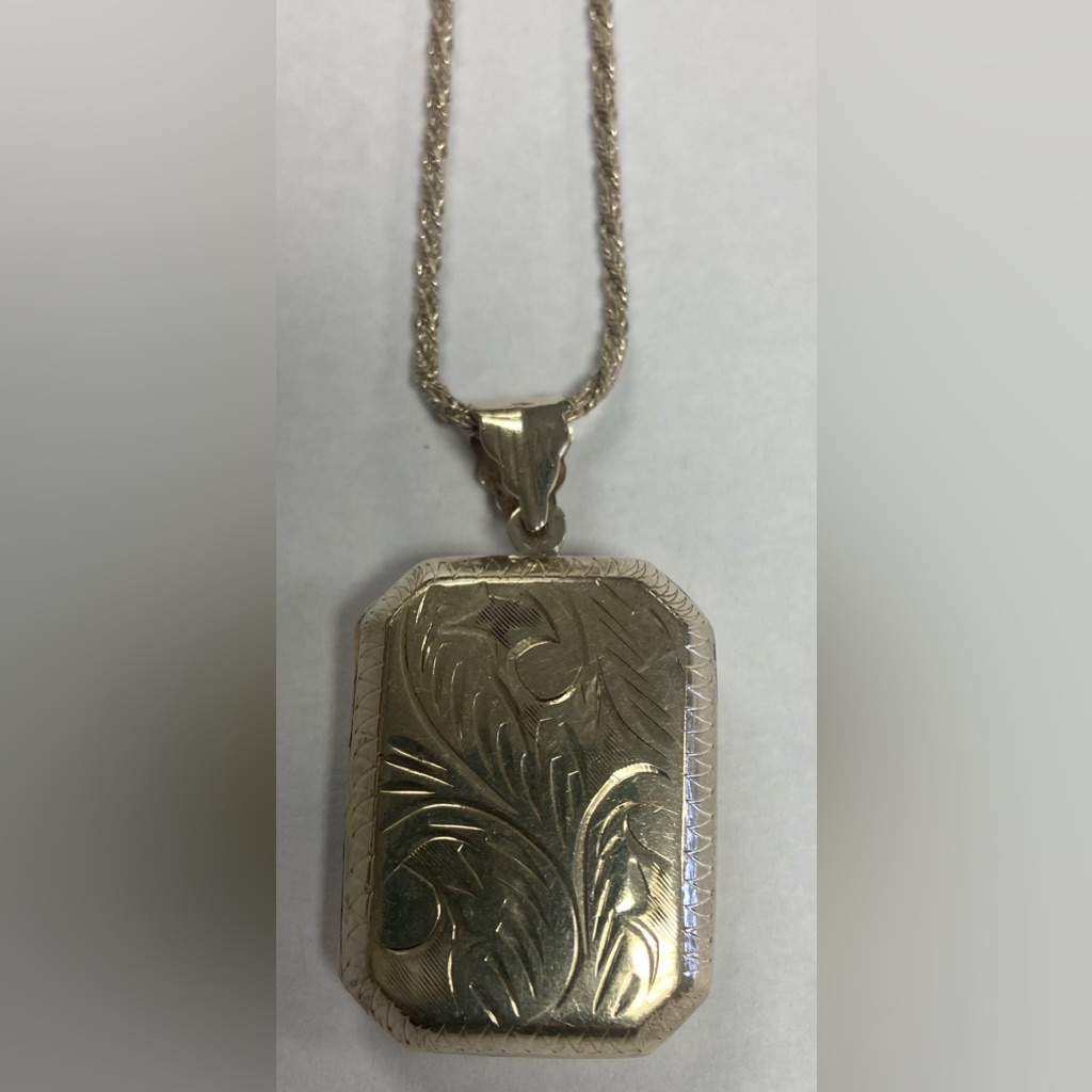 Silver 925 Vintage Picture Locket Pendant Chain Very Unique 95$